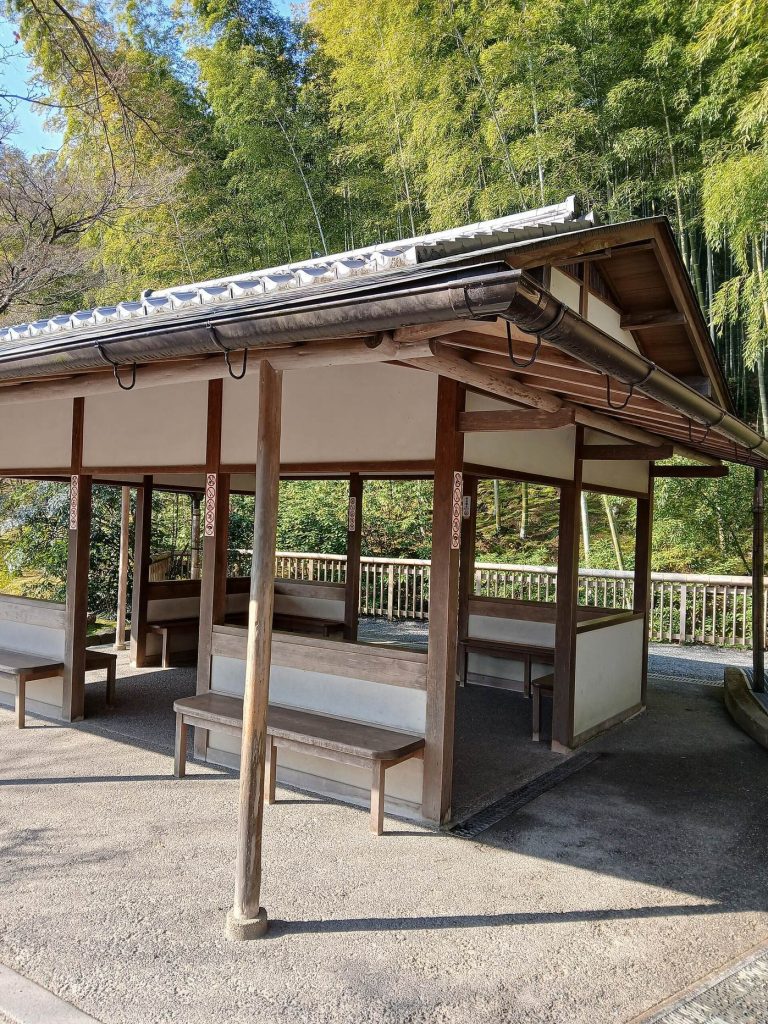 Tenryū-ji Temple: A Memorial Rinzai Zen Temple in Kyoto 5 Tenryū-ji Temple