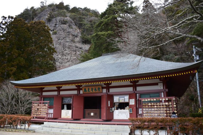 Hōrai-ji Temple: A Buddhist Mountain Temple in Japan