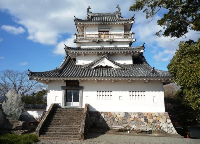 Kitsuki Castle: A Hill Castle and Domain Seat in Japan