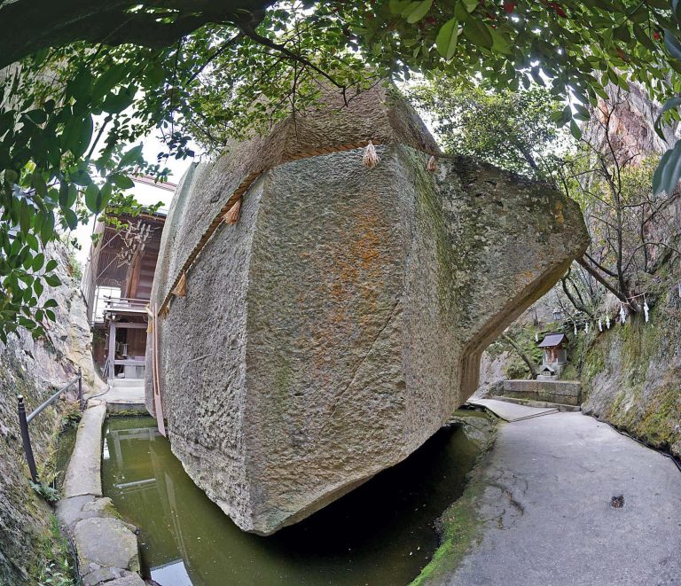 Ishi-no-Hōden: A Megalithic Monument and Sacred Object in Japan