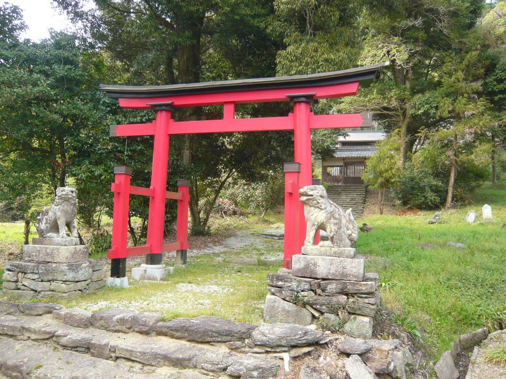 Eisan-ji Temple: A Historic Buddhist Temple in Gojō, Japan 5 Eisan-ji Temple