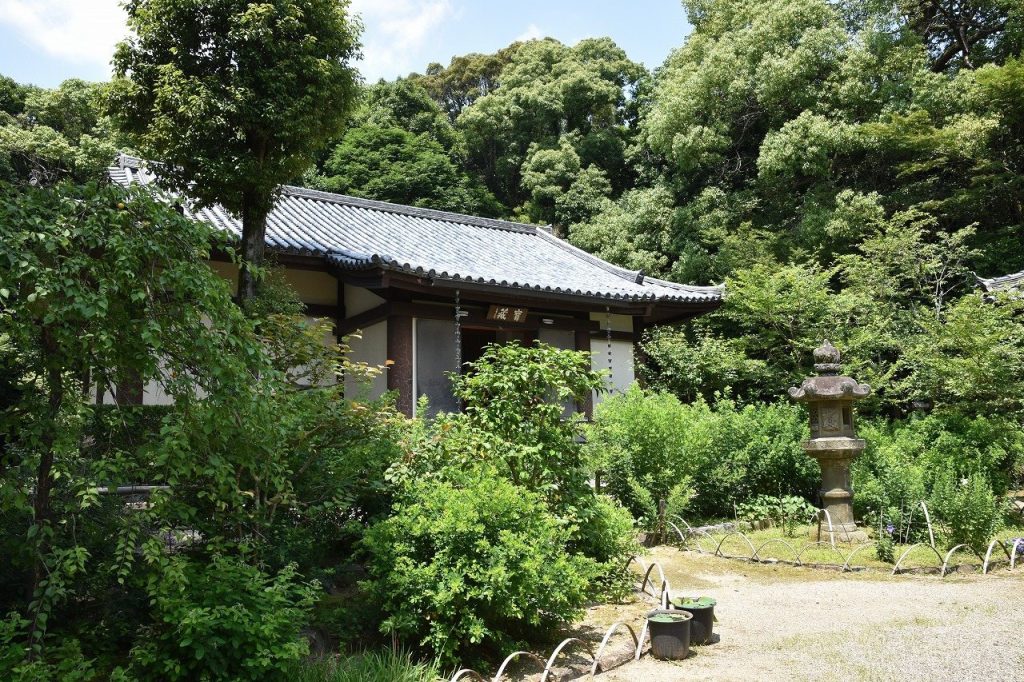 Byakugō-ji Temple: A Shingon Ritsu Buddhist Temple in Nara 2 Byakugō-ji Temple