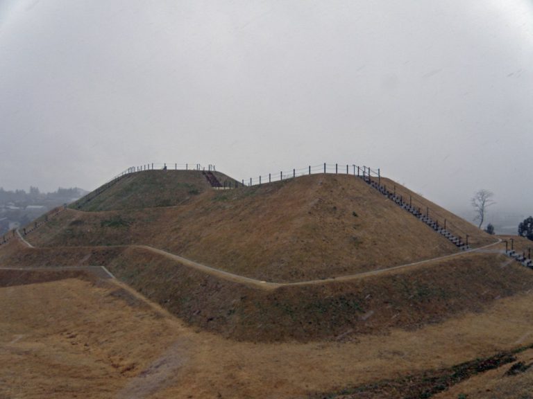 Ōyasuba Kofun: A Kofun-Period Burial Mound Group in Japan
