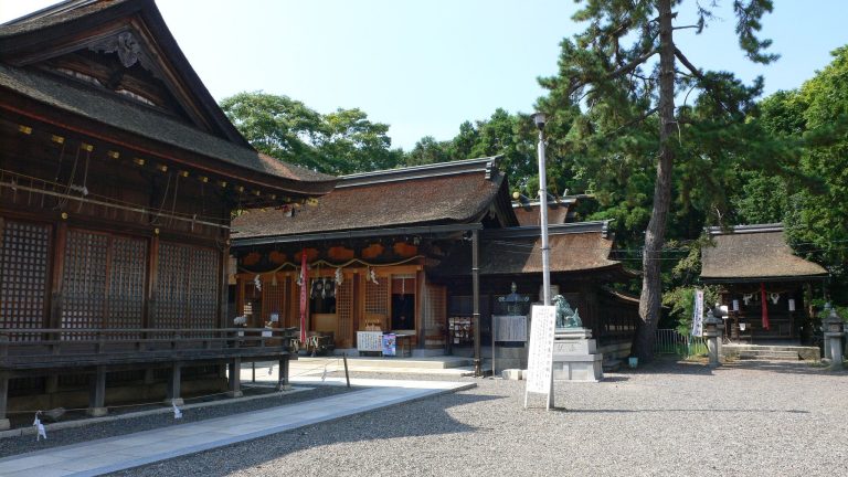 Nagahama Hachimangū: A Shinto Shrine and Former Buddhist-Shinto Complex in Japan