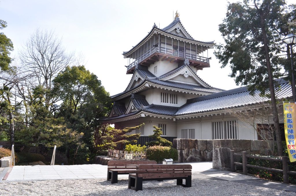 Iwasaki Castle: A Japanese Hill Castle in Nisshin 5 Iwasaki Castle