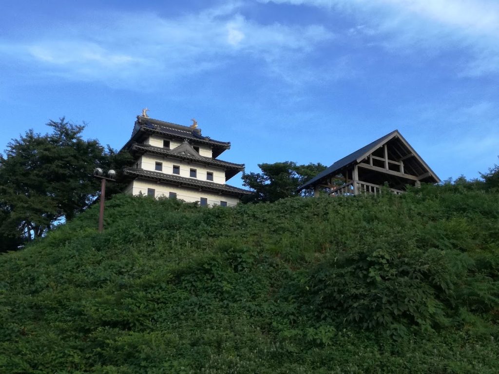 Ueshi Castle: A Medieval Mountain Fortress in Japan 2 Ueshi Castle