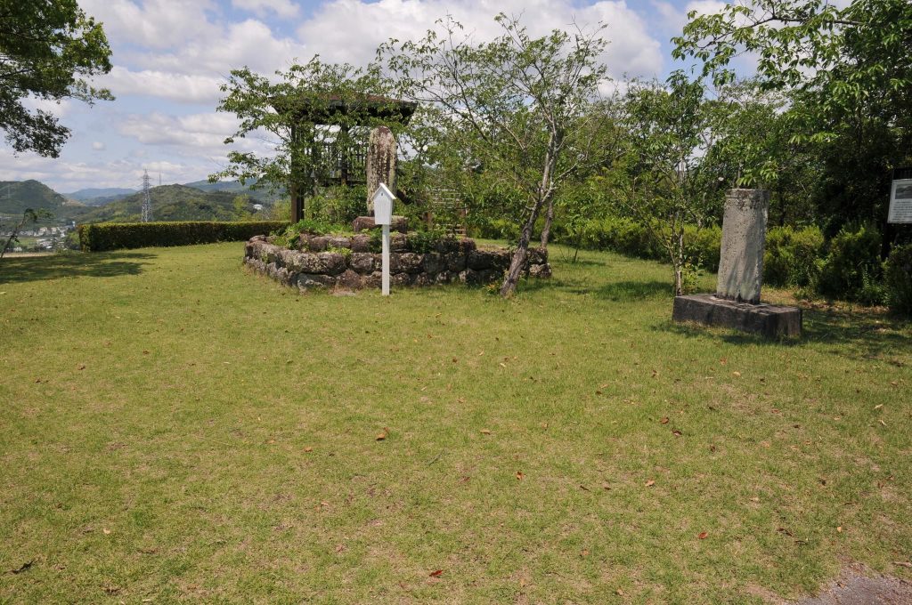 Okō Castle: A Medieval Chōsokabe Stronghold in Japan 3 Okō Castle