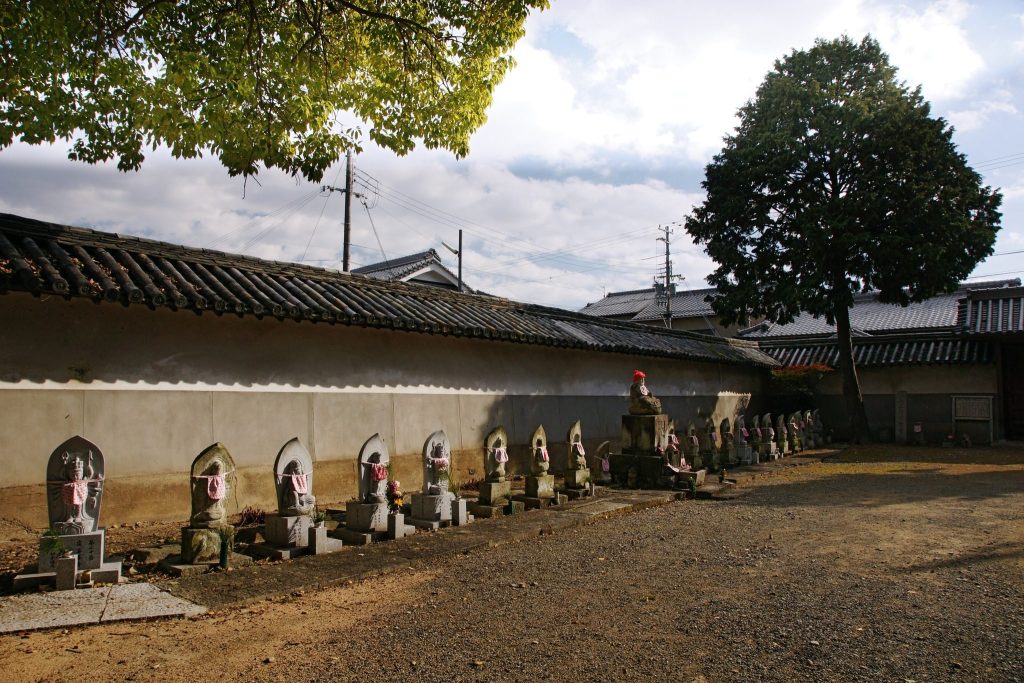Ikaruga-dera Temple: A Tendai Buddhist Temple in Japan 4 Ikaruga-dera Temple