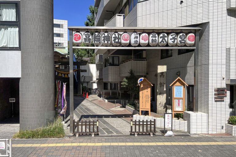 Takanawa Shrine: A Shinto Shrine in Tokyo