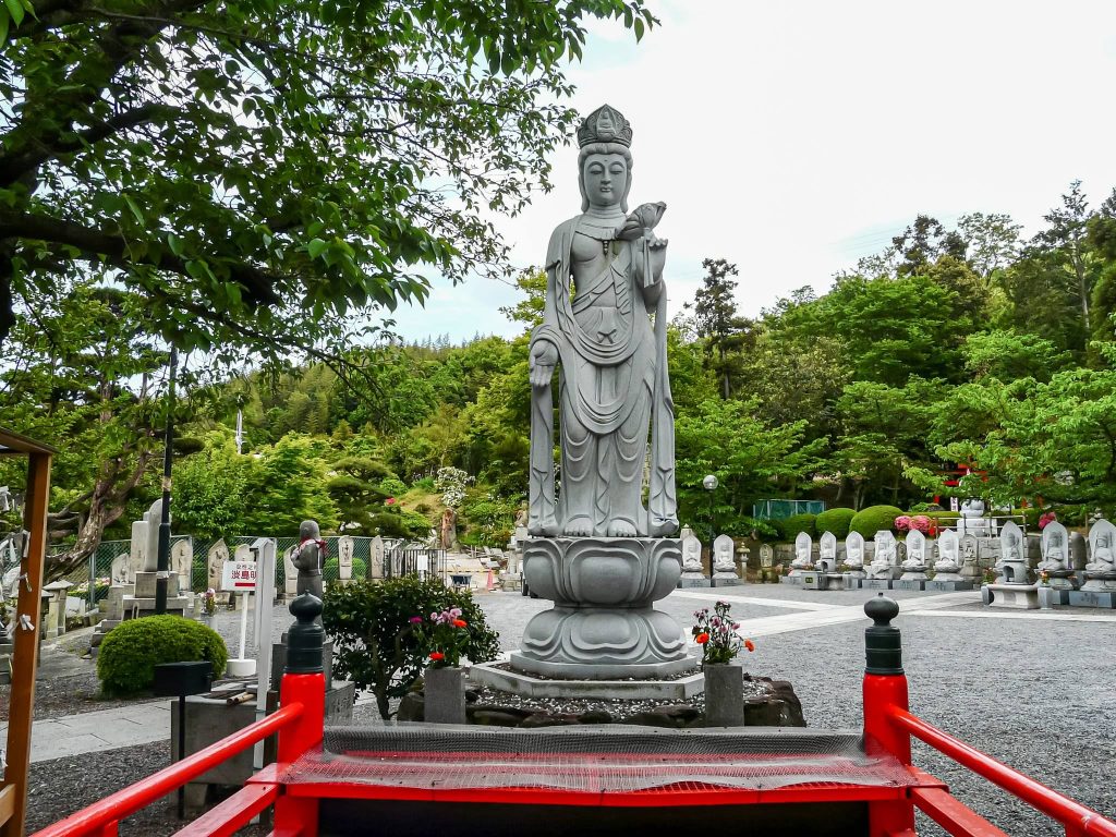 Gōshō-ji Temple: A Shingon and Ji-shu Pilgrimage Temple in Japan 4 Gōshō-ji Temple