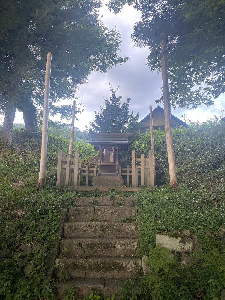Shimosuwa Aozuka Kofun: A Late Kofun-Period Keyhole Burial Mound in Japan