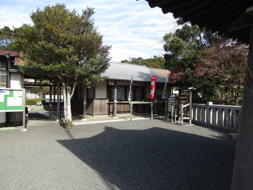 Takamatsu Shrine: A Kumano Shrine in Omaezaki, Japan 5 Takamatsu Shrine