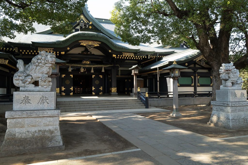 Ana Hachimangū: A Shinto Shrine of Edo Religious and Archery Traditions 2 Ana Hachimangū