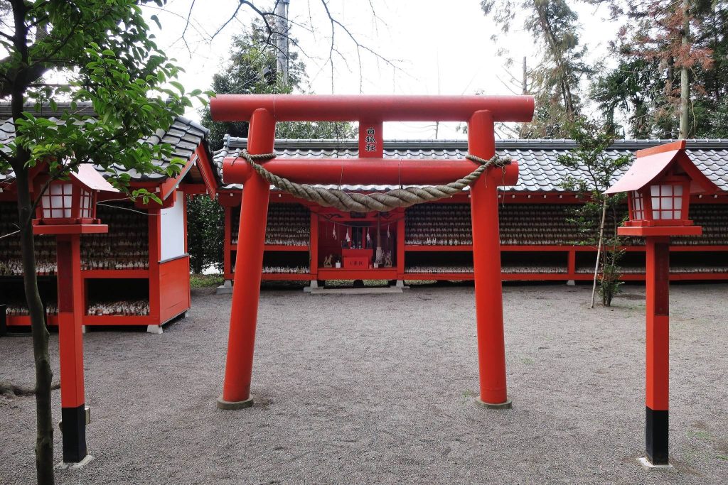 Kanmuri Inari Shrine: A Shinto Shrine in Ota, Japan 2 Kanmuri Inari Shrine