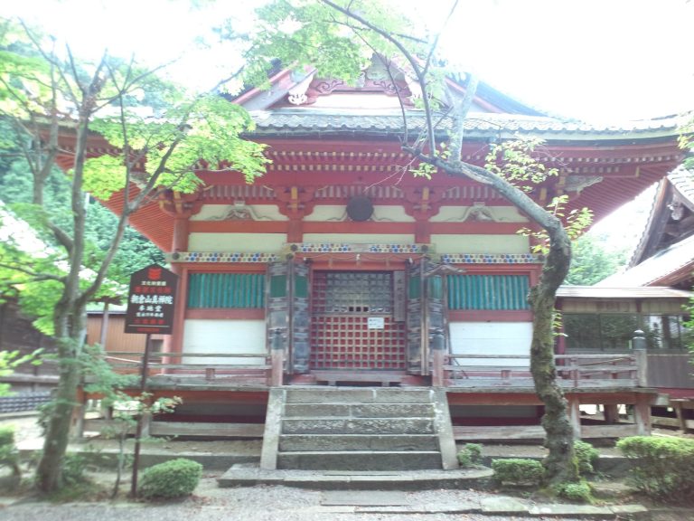Shinzen-in Temple: A Tendai Buddhist Temple in Gifu