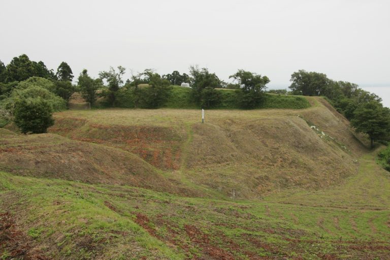 Wakimoto Castle: A Medieval Japanese Mountain Fortress