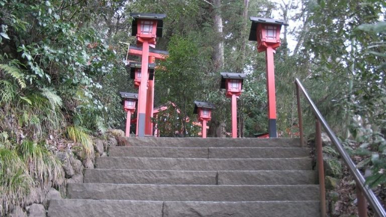 Ichitani Munakata Shrine: Twin Auxiliary Shrines of Matsuo-taisha in Kyoto