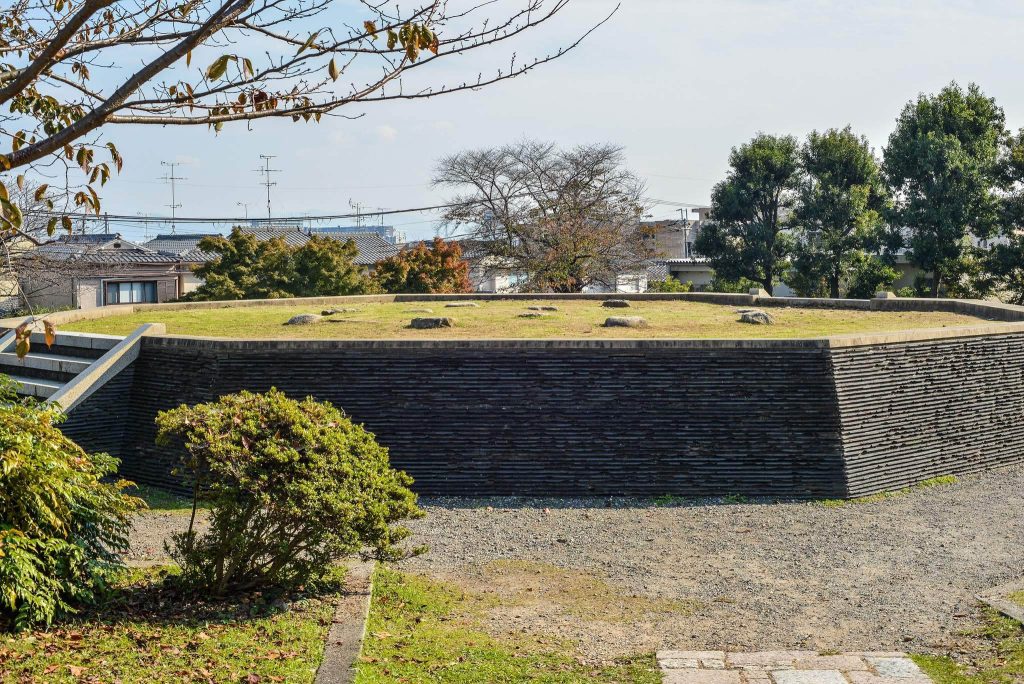 Katagihara Temple Ruins: An Ancient Buddhist Temple Complex in Kyoto 3 Katagihara temple ruins