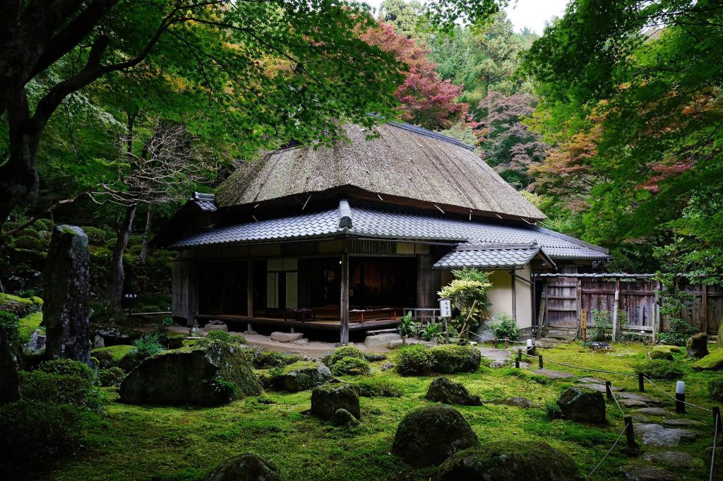 Kyōrin-bō Temple: A Tendai Buddhist Temple in Japan 1 Kyōrin-bō Temple