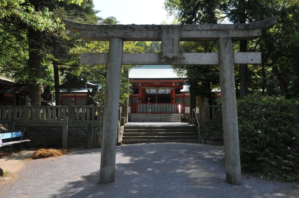 Kandani Shrine: A Historic Shinto Sanctuary in Sakaide, Japan 2 Kandani Shrine