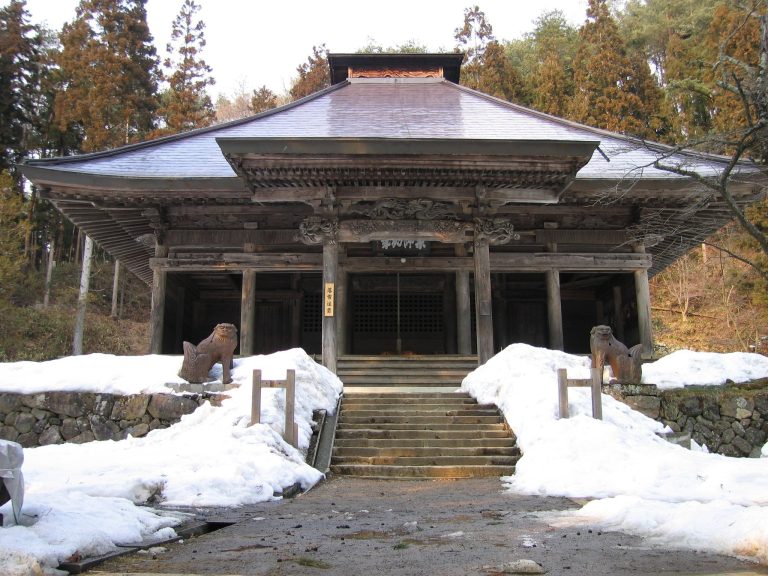 Kokuseki-ji Temple: A Tendai Buddhist Temple in Japan