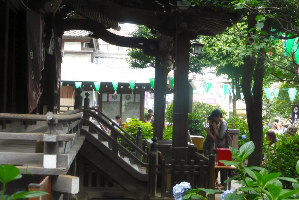 Hakusan Shrine: A Shinto Shrine in Tokyo’s Bunkyo City 2 Hakusan Shrine