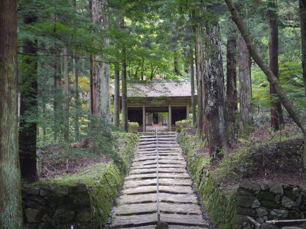 Konsho-ji Temple: A Historic Tendai Buddhist Center in Japan 3 Konsho-ji Temple