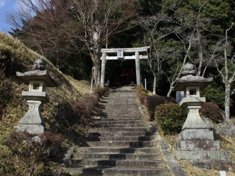 Kashifune Shrine: A Local Tutelary Shrine in Japan