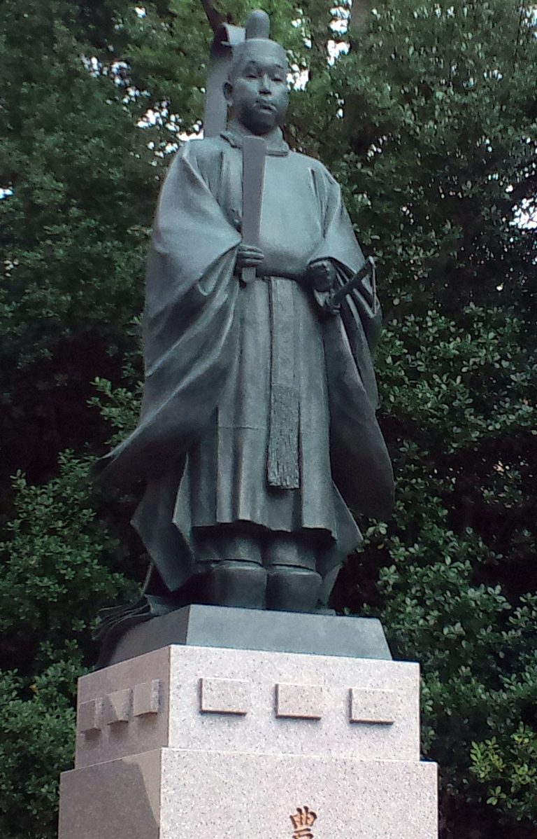 Tamatsukuri Inari Shrine: Osaka Castle’s Guardian Shrine