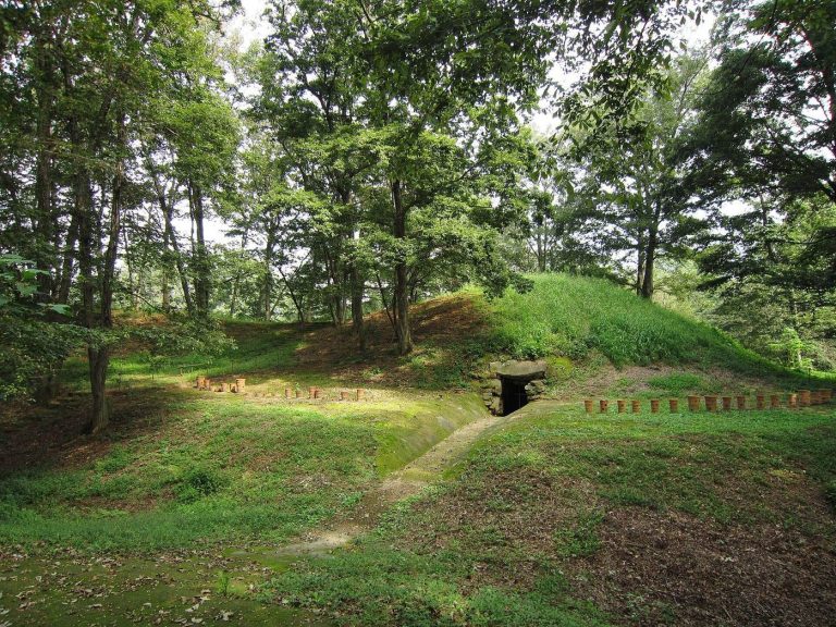 Ushirofutago Kofun: A Sixth-Century Keyhole Burial Mound in Japan
