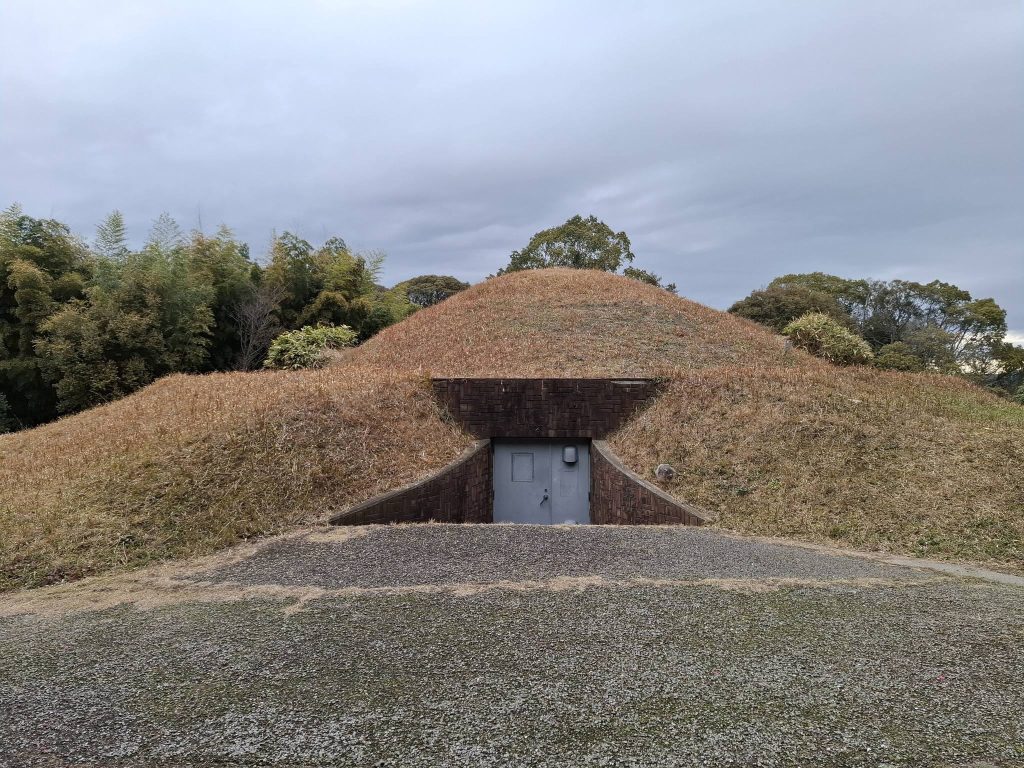 Gorōyama kofun: A Decorated Kofun Burial Mound in Japan 3 Gorōyama kofun
