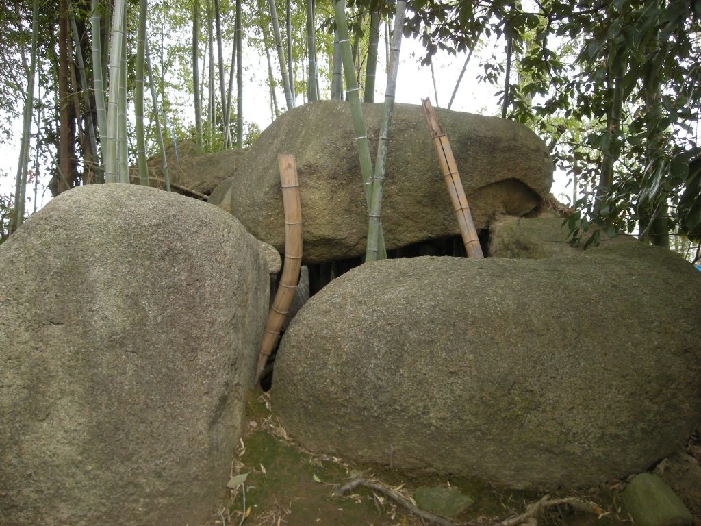 Kaihōzuka Kofun: A Late Kofun-Period Chiefly Tomb in Osaka 1 Kaihōzuka Kofun