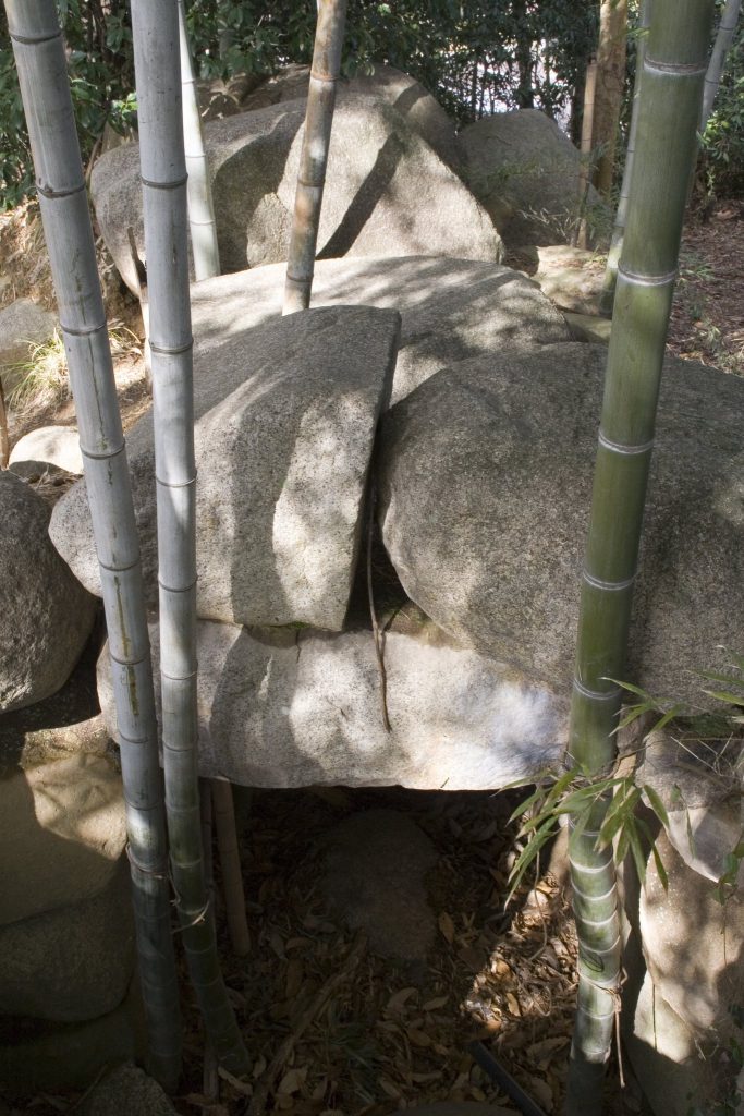 Kaihōzuka Kofun: A Late Kofun-Period Chiefly Tomb in Osaka 3 Kaihōzuka Kofun