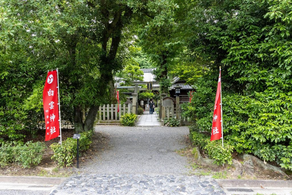 Shirakumo Shrine: A Kyoto Shinto Shrine with Saionji Family Origins 2 Shirakumo Shrine