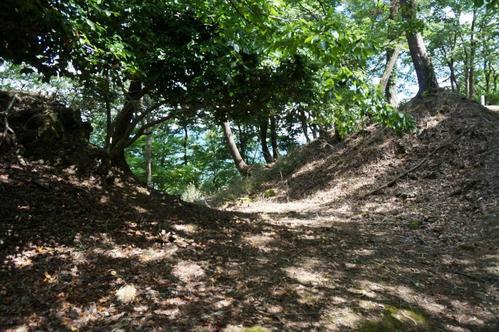 Wakasa Oniga Castle: A Sengoku-Period Mountaintop Fortress in Japan 4 Wakasa Oniga Castle