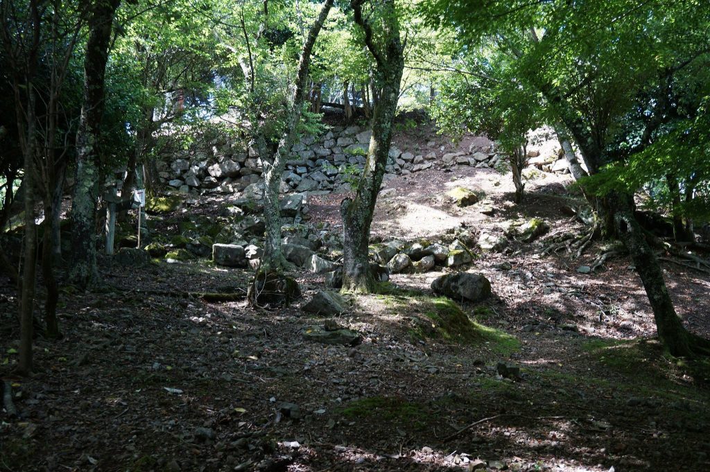 Wakasa Oniga Castle: A Sengoku-Period Mountaintop Fortress in Japan 5 Wakasa Oniga Castle