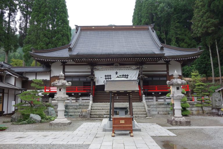 Fudō-ji Temple: A Shingon Buddhist Prayer Temple in Japan
