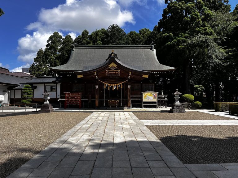 Suwa Shrine: Kitakami’s Shinto Guardian Shrine in Japan