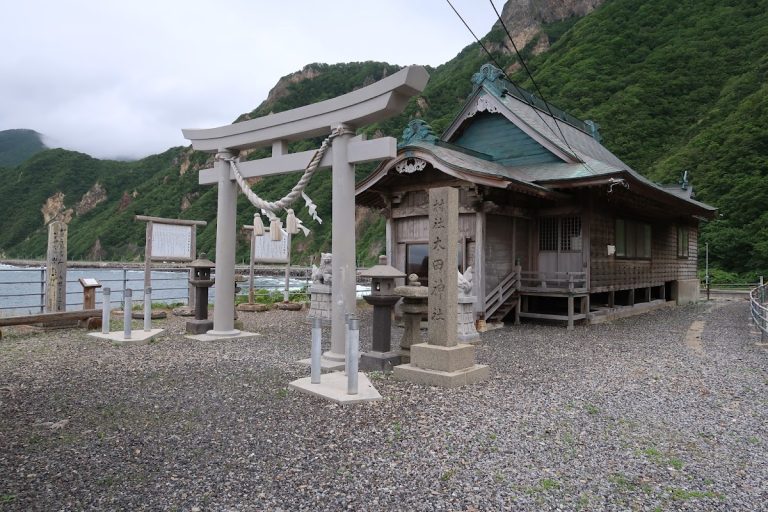 Ōta Shrine: A Mountain Shinto Shrine in Hokkaido