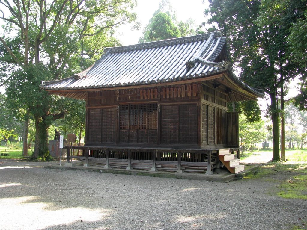 Sakura Shrine: A Shinto Shrine and Historic Site in Tsuyama, Japan 4 Sakura Shrine