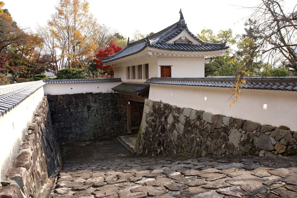 Tatsuno Castle: A Mountain Fortress and Domain Residence in Japan 3 Tatsuno Castle