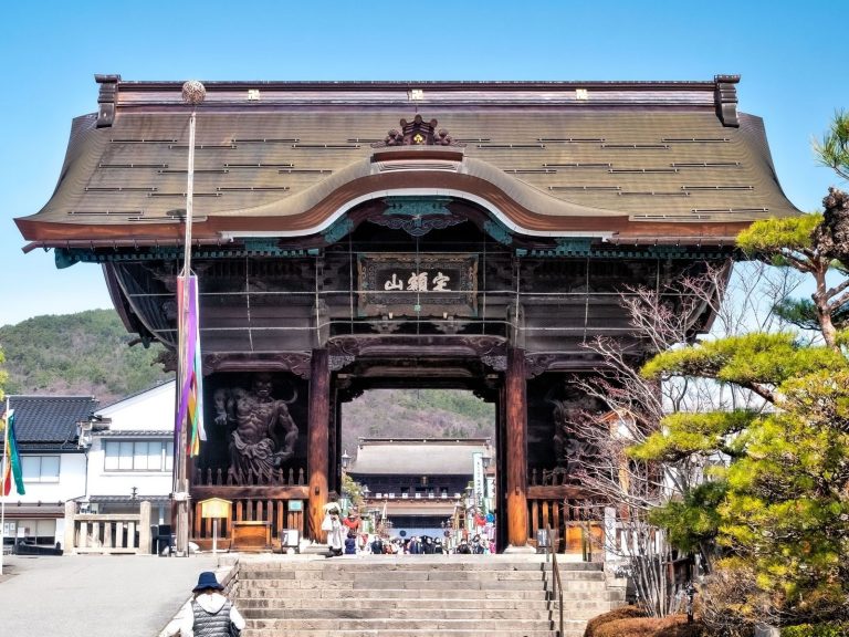 Zenkō-ji Temple: A Nonsectarian Buddhist Pilgrimage Center in Japan