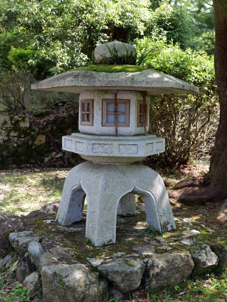 Mii-dera Temple: Head Temple of the Tendai Jimon Branch in Japan 5 Mii-dera Temple