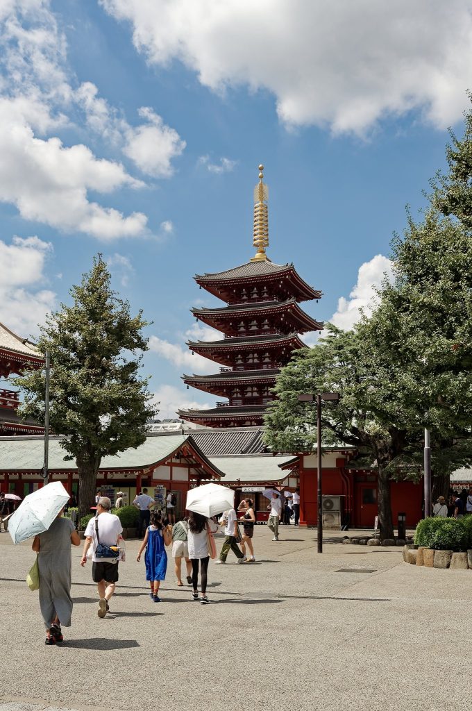Sensō-ji Temple: Tokyo’s Historic Buddhist Temple and Pilgrimage Centre 2 Sensō-ji Temple
