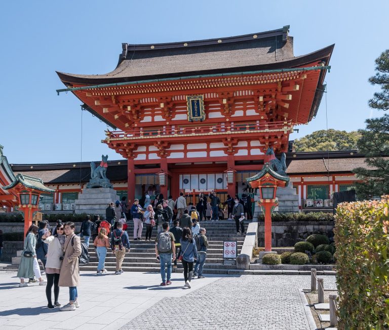 Fushimi Inari-taisha: Head Shrine of Inari Worship in Japan