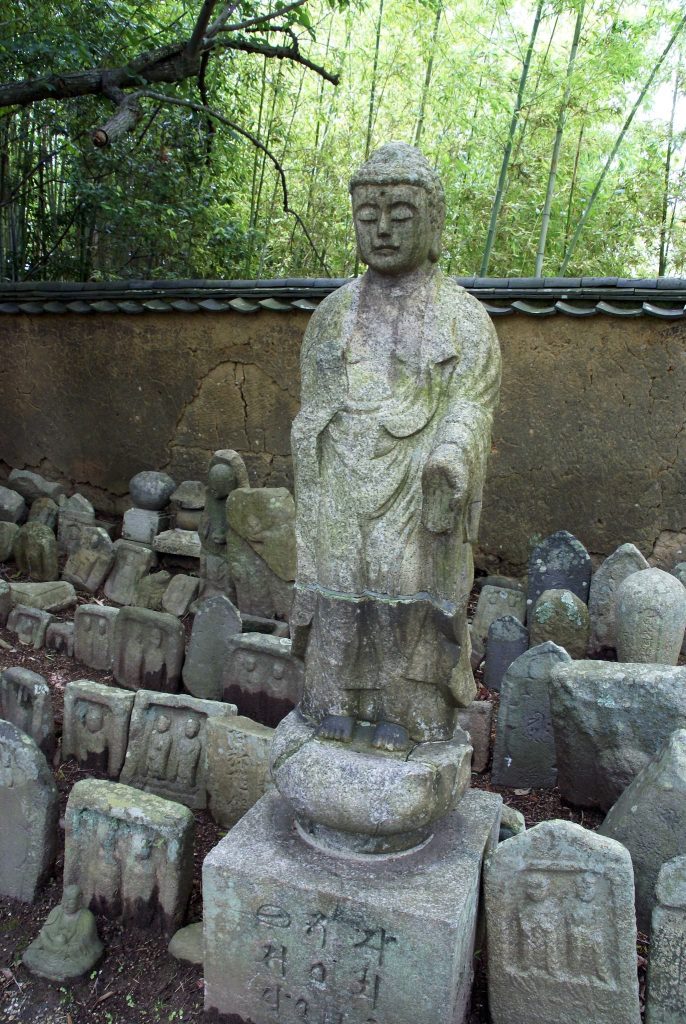 Shin-Yakushi-ji Temple: A Nara-Period Buddhist Temple in Japan 3 Shin-Yakushi-ji Temple