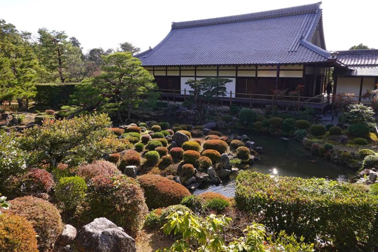 Tōji-in Temple: Ashikaga Funeral Temple in Kyoto