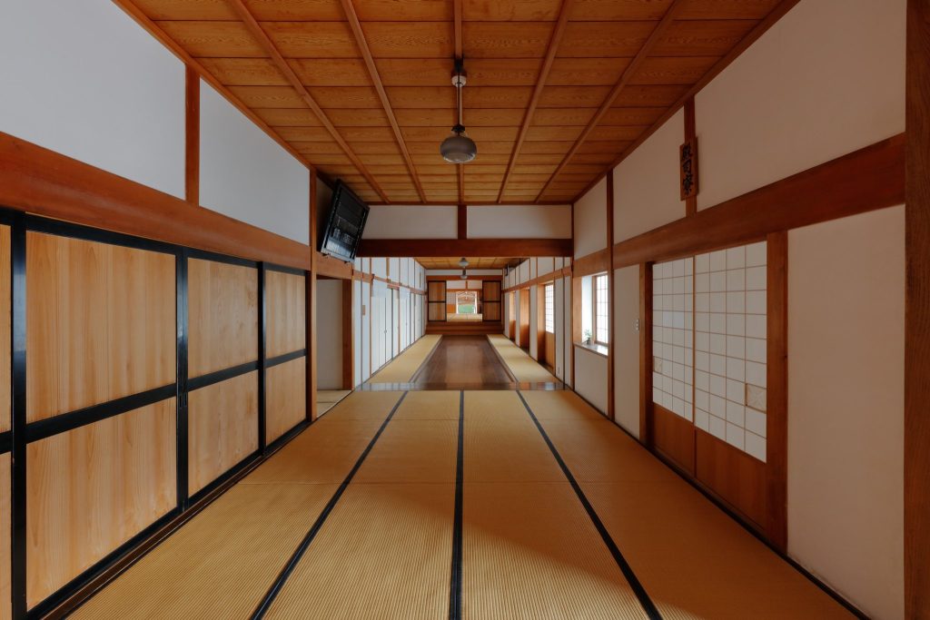 Zuiryū-ji Temple: A Rinzai Buddhist Training Monastery in Gifu 4 Zuiryū-ji Temple
