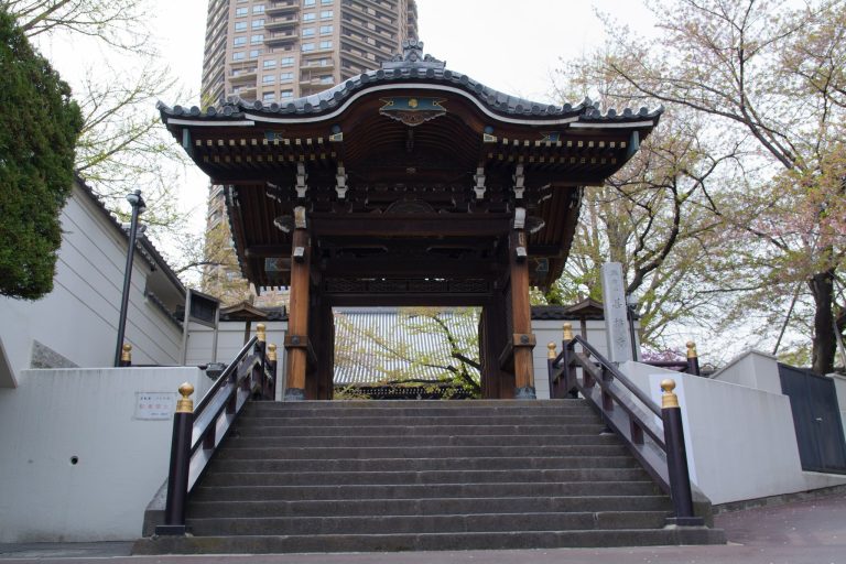Zenpuku-ji Temple: A Historic Jōdo Shinshū Temple in Tokyo