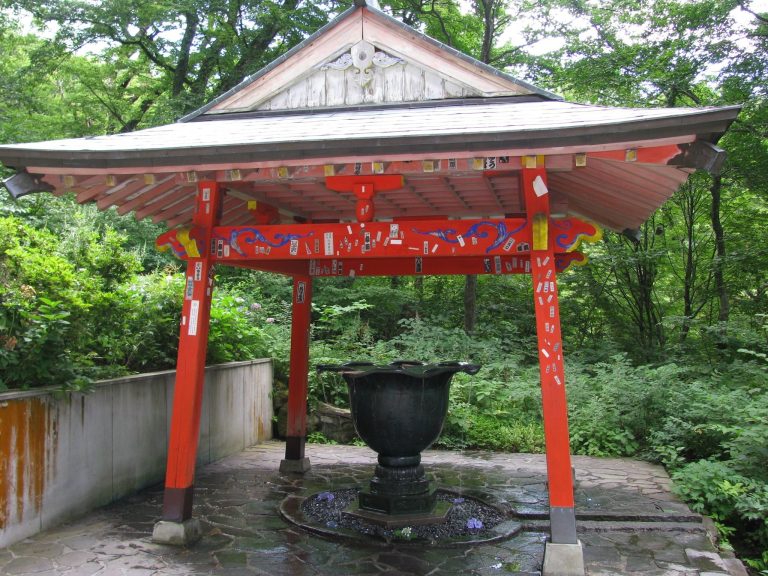 Daisen-ji Temple: A Tendai Buddhist Center on Mount Daisen